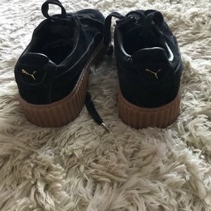 Fenty Puma (Black) - size 8